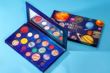 Imagem As coleção de paletas Galaxy da Dito Cosmetics