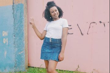 Imagem LOOK DO DIA - Saia Jeans e Camiseta